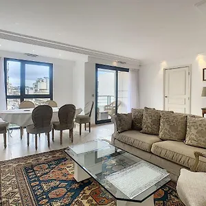 **** Aparthotel Carlton Riviera France