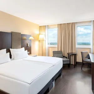 **** Hotel Nh Danube Austria